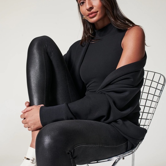 Spanx Faux Leather Leggings🖤 - Picture 6 of 10